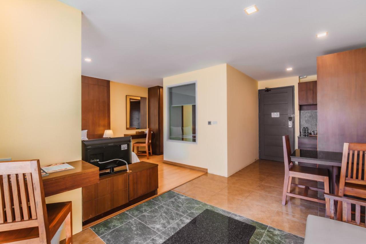 Elite Suites Patong By Bauman Residence Esterno foto