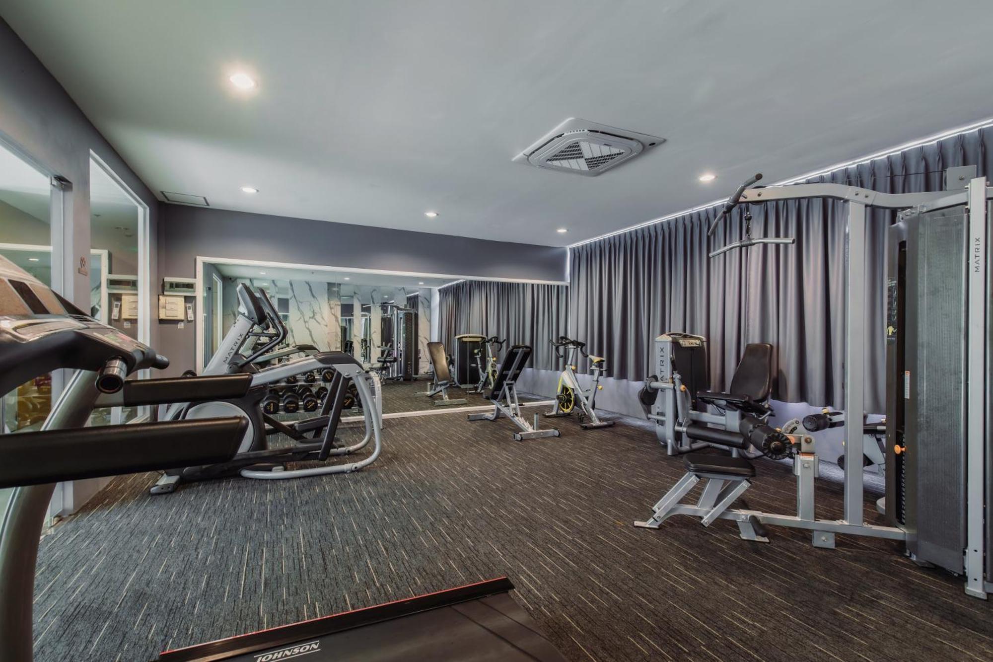 Elite Suites Patong By Bauman Residence Esterno foto