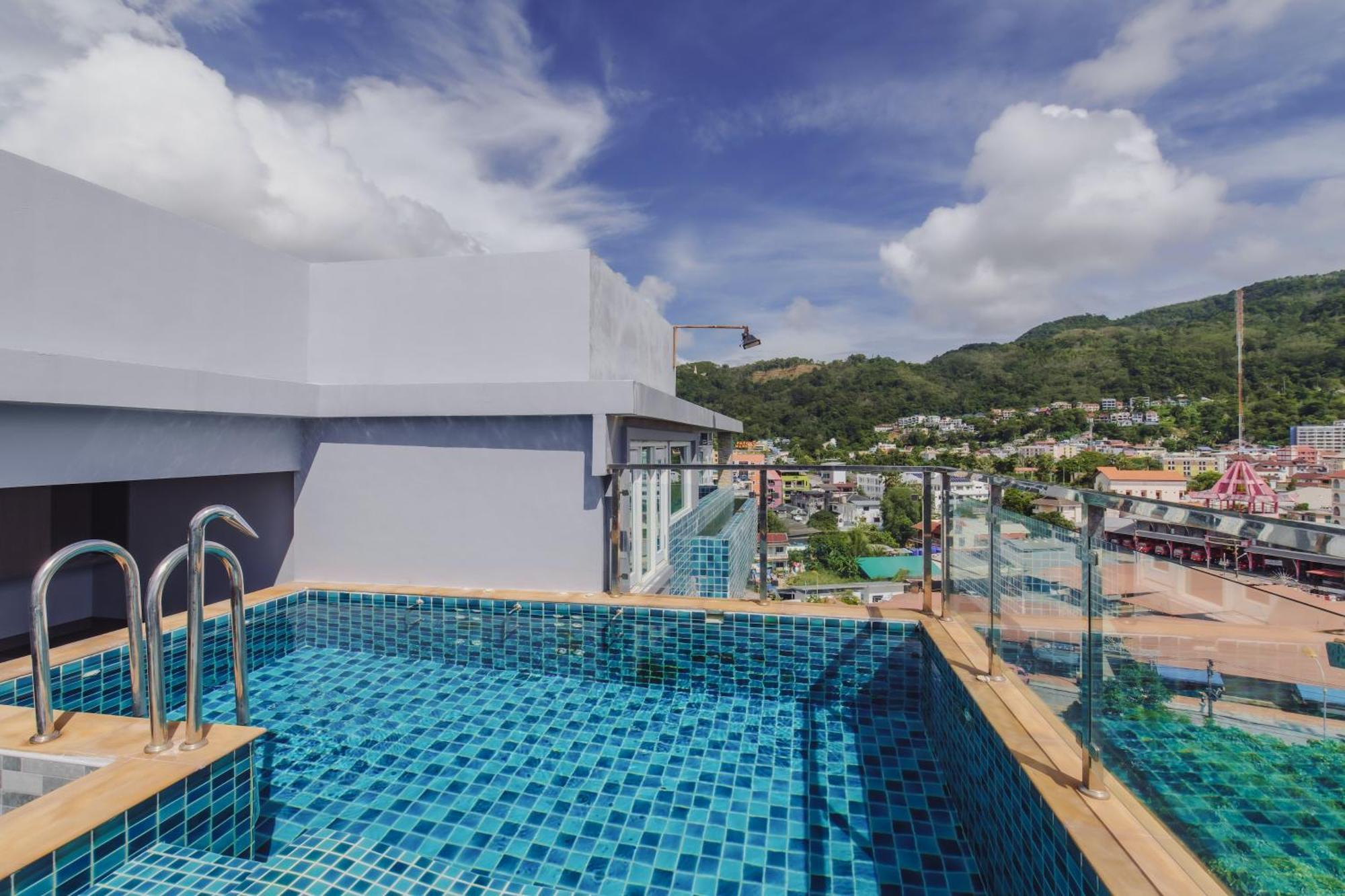 Elite Suites Patong By Bauman Residence Esterno foto