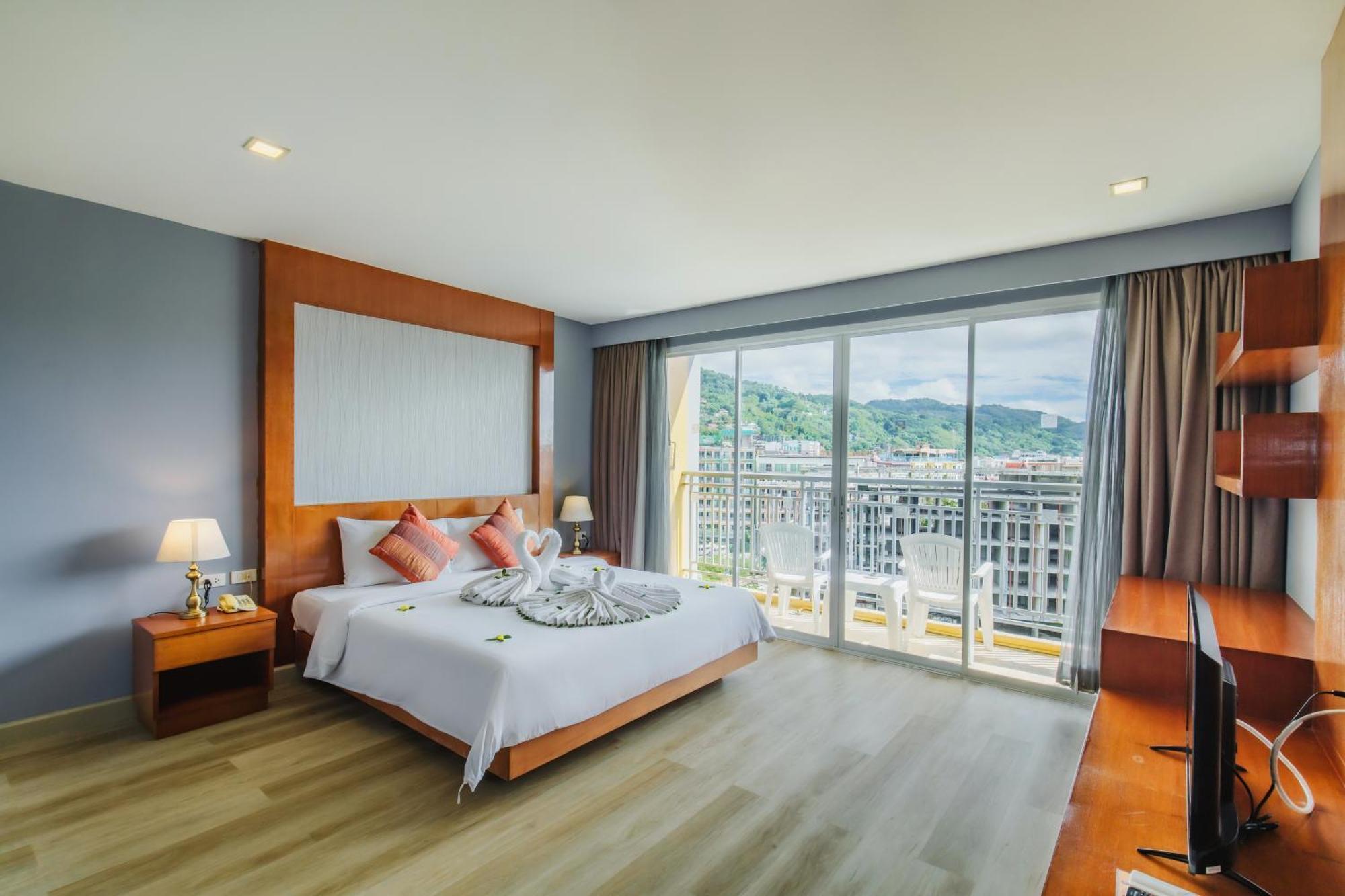 Elite Suites Patong By Bauman Residence Esterno foto